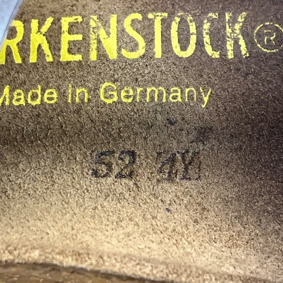 Birkenstock Women’s Metallic Silver Strap & Cork Sole Gizeh Sandals Size US 8 - Picture 6 of 9